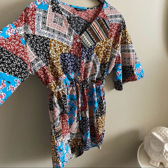 SHEIN Ditsy Floral Patchwork Drop Shoulder Romper Size 4 - Picture 8 of 14